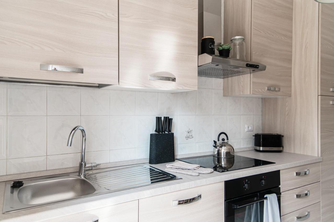Lovely Suite With Private Parking In Côme Esterno foto