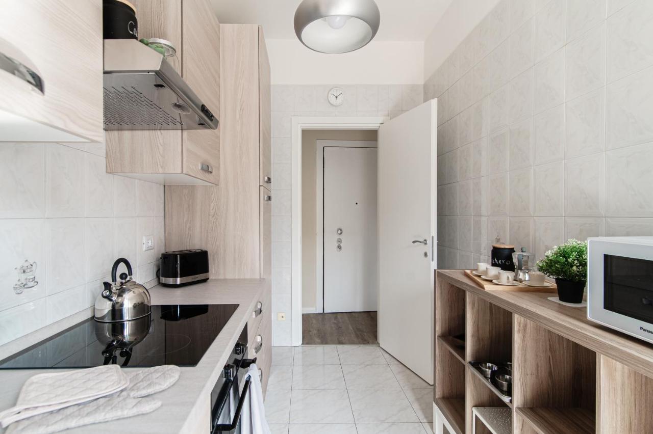 Lovely Suite With Private Parking In Côme Esterno foto